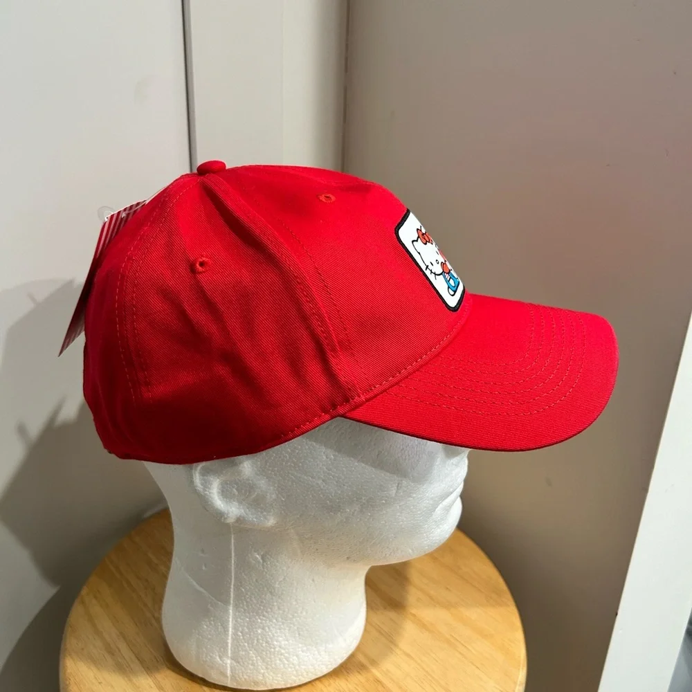 Hello Kitty Red Cap - Picture 4 of 6
